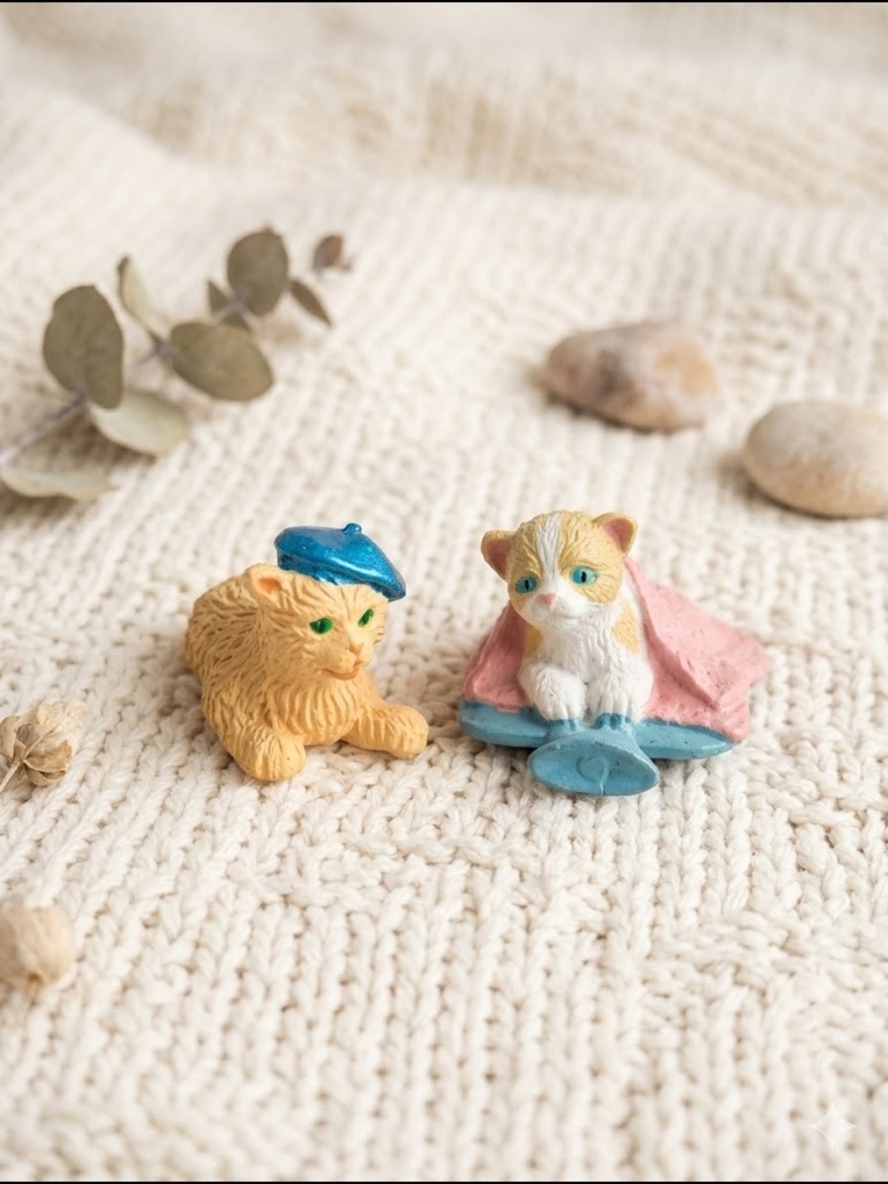 Vintage Kitty in My Pocket Duo (1994 & 1995)